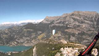 preview picture of video 'Paragliding Saint Vincent les Forts'