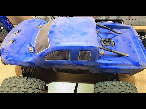 Upgrading the servo to a Savox in the Traxxas X Maxx