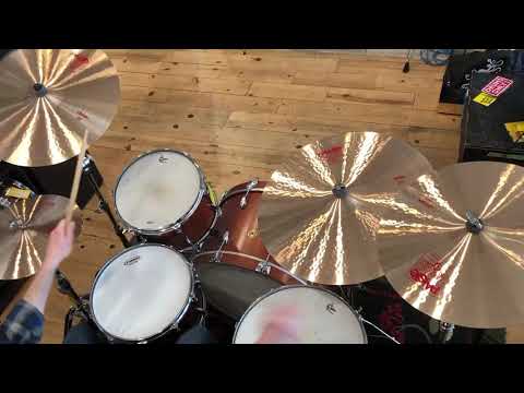 Paiste 2002 Cymbal Set (15 SE Hats, 18, 20, 22)