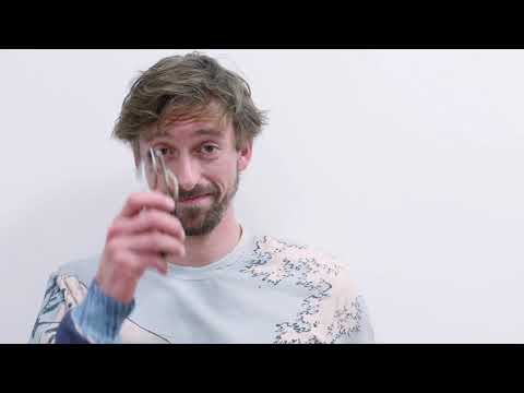 Nie wieder Brillenschlange: Schauspieler Ben Blaskovic bereitet sich auf seine Augenlaser-OP vor