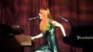 Tori Amos Live in Rome - 19- General Joy