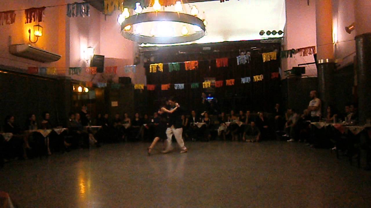 Lucila Bardach y Marcelo Lavergata en El Motivo Tango, 15/7/13