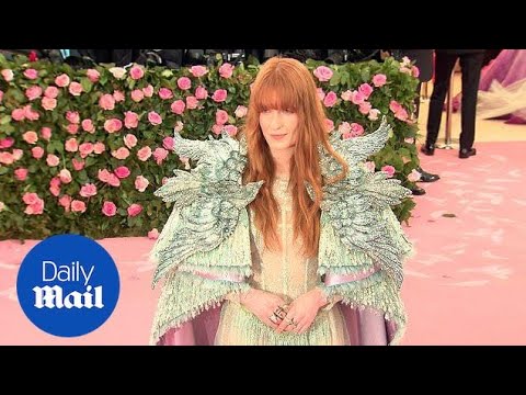 Florence Welch looks transcendental at the 2019 Met Gala
