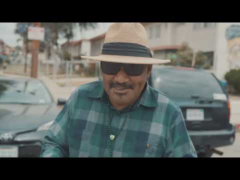 RIDING THRU THE CITY- EAST.SIDE.MAYOR FT DEE THE GR8, PROYECTERO