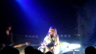 Ladyhawke Live - Love Don&#39;t Live Here