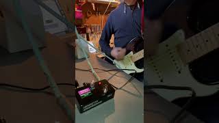 Video thumbnail for Henretta Engineering Pinkman dirty boost & Emerald Prince preamp 2in1 by Kevin Henretta