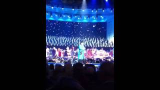 Alex Perry - It's Beginning to Look a Lot Like Christmas