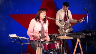 Stereo Total (Miau Miau) on The Network Awesome Show