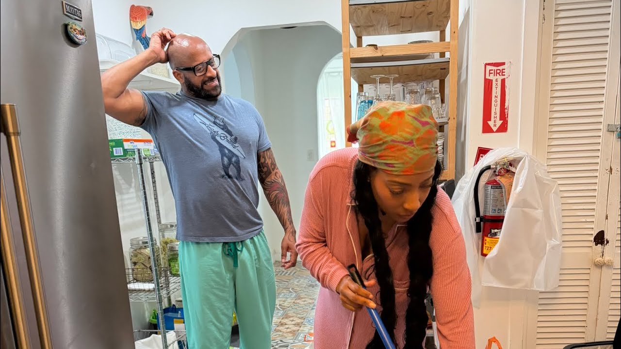 Larry sees Sharra and feels weird about last night. The tension is high! 