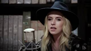 ZZ Ward - Help Me Mama - 4/21/2017 - Paste Studios, New York, NY