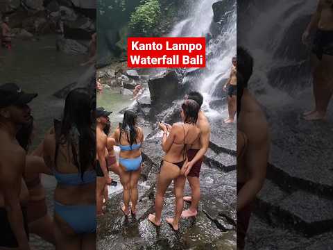 Lagi sucessos! Cachoeira Kanto Lampo Bali #bali #infobali #fyp #trending #waterfall