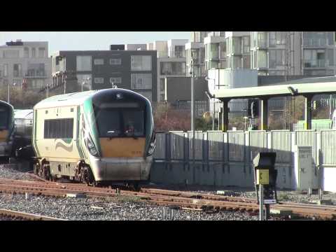 Heuston HD-Irish Rail 22000 class drives into platform 5 forming the 15:00 service to Cork