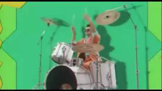 Hand me down Shisha!! - Mystery Jets (Kapil Trivedi)