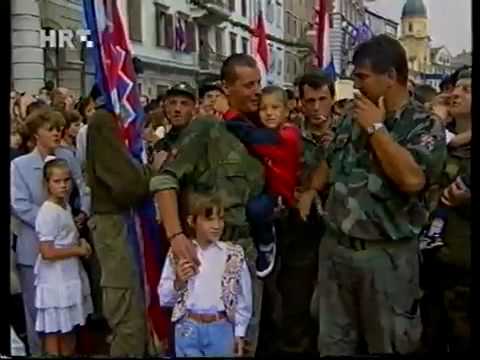 Povratak Hrvatskih ratnika iz vojno redarstvene akcije OLUJA .  Rijecko Korzo i Opatija.mp4