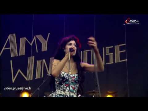Amy winehouse Remember  (walking in the sand)