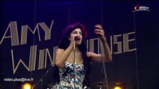 Amy winehouse Remember  (walking in the sand)