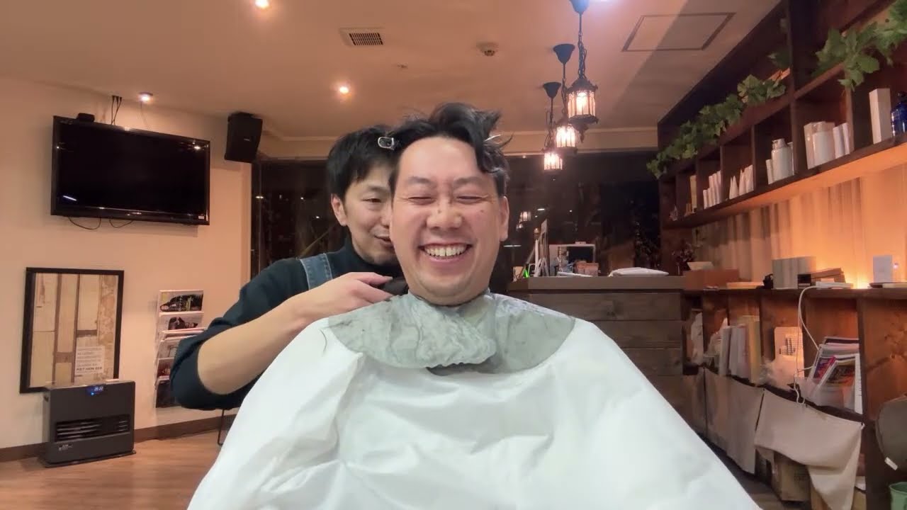 【メンズカット】仕事終わりに友達の髪を切る【札幌美容室】