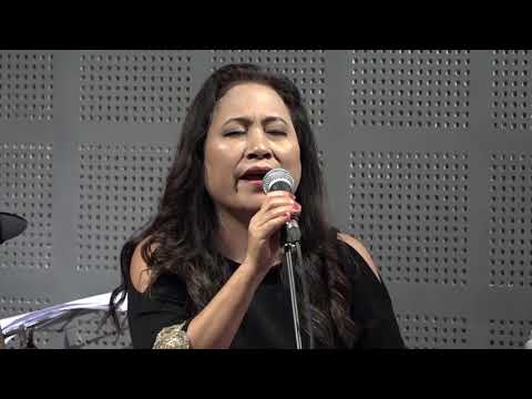 Zosangliani - Kar a hla LIVE at MZI Oldies Nite 2019