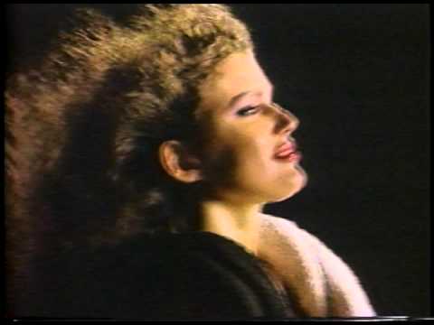 1987 Cinta Shampoo Advertisement