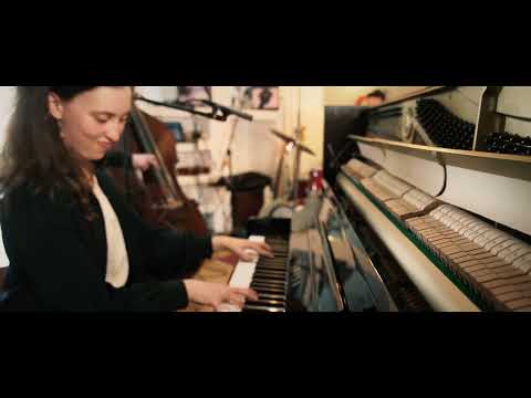 Irina Leach Trio - Invitation