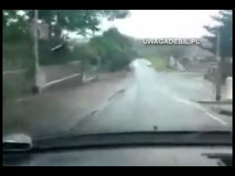 Dać debilowi samochód