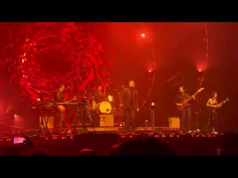 Enjambre Popurrí - Dama Demencia/Celeste/Tras La Puerta desde Palacio de Los Deportes Daños Luz Tour