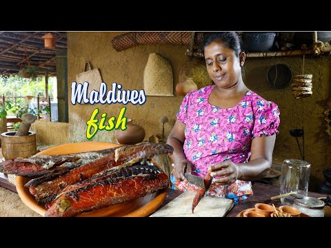 maldives fish ....let's make mackerel easily with wood stove? .Village kitchen recipe
