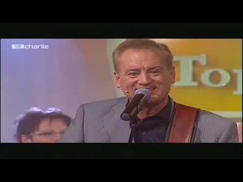 Ved landsbyens gadekær - Keld Heick (Top Charlie)