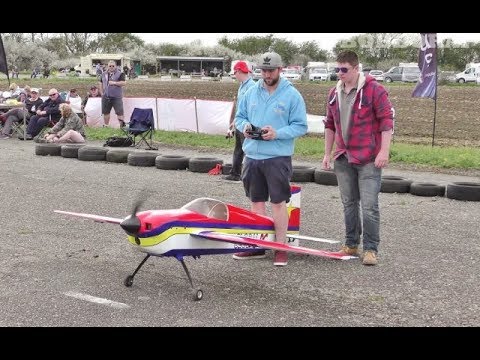 FSM UK RC - STEVE GLASS FLYING HIS AJ LAZER 105" - DLE 120cc - 2018