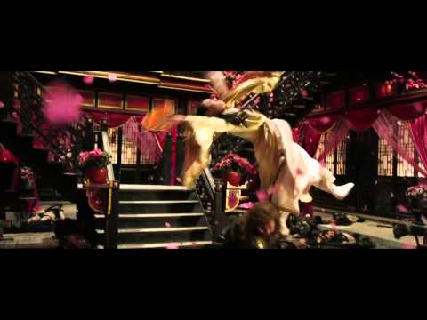 'El hombre de los puños de hierro' - Trailer