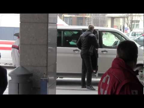 Laurentien, Mabel en Constantijn bij ziekenhuis donderdag