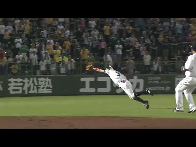 【4回表】これに追いつく!! バファローズ・安達 スーパーダイビングキャッチ!! 2016/5/14 Bs-H