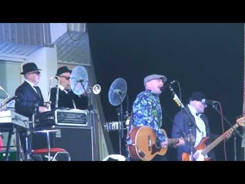 Гарик сукачев ангел. Гарик это был ангел. Garik soukatchev гарик сукачёв. Сукачев 1995. Это был ангел гарик.