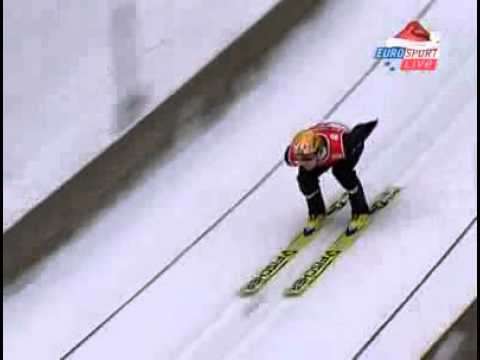 Roar Ljoekelsoey - 135.5m - Engelberg 2004