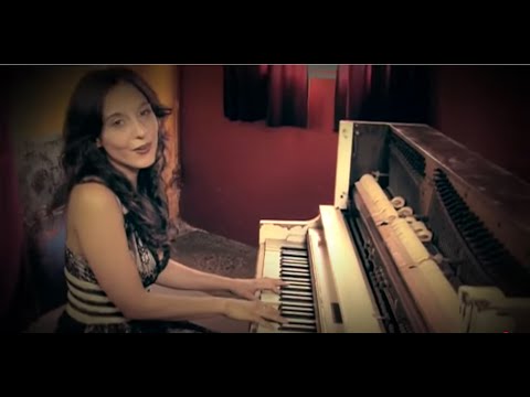 Jenni Alpert - All We Need is Love (Official Music Video)