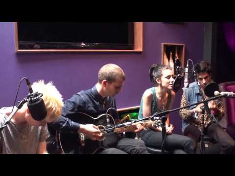 Wolf Alice - Moaning Lisa Smile (Acoustic Session 2014 Liverpool Sound City)