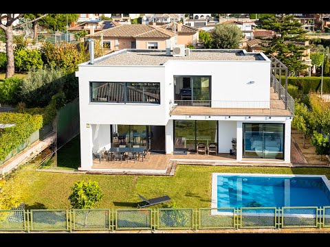 Video del inmueble Chalet independiente con piscina y vistas panorámicas en Premià de Dalt