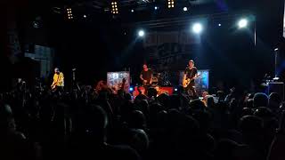 NEW FOUND GLORY - Singled Out live at Birmingham O2