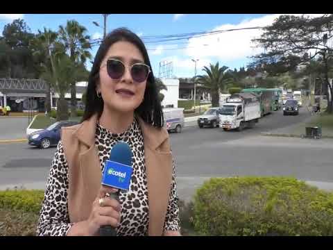 En Loja los problemas de tráfico en el redondel Isidro Ayora generan nuevamente cuestionamientos