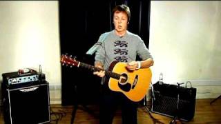 Paul McCartney teaches you to play Ever Present Past