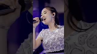 Download lagu YENI INKA - PECAH SERIBU mp3