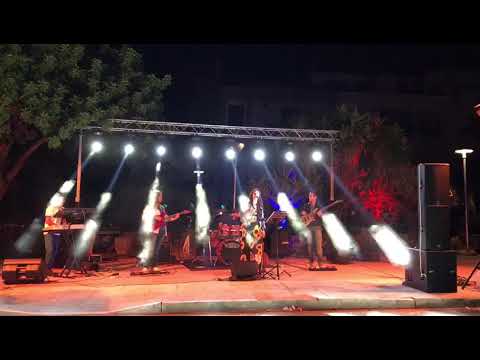 Wuthering Heights - Agata Aquilina & i COVERALL (Kate Bush cover)