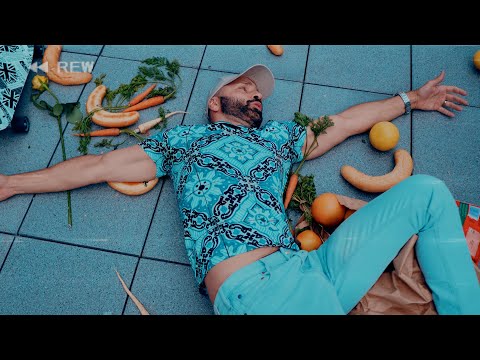 Robo Opatovský - Nie som ideálny chlap (Official video)