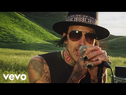 Yelawolf - American You (Official Music Video)