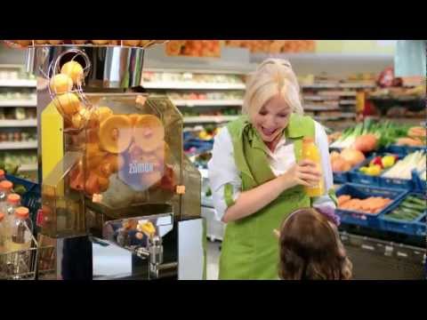 Продажа свежевыжатых соков в супермаркете