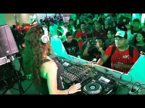 Liiz Rodríguez en Dj World Music Conference 2015