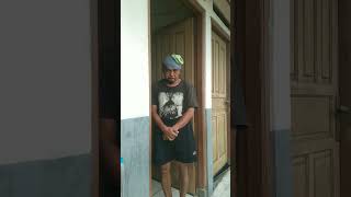 Download lagu Lagi syantik #funny #tipeketawa #lucu #gudanghiburan #ngakak #seharianlucu #comedy #memengakakkocak mp3