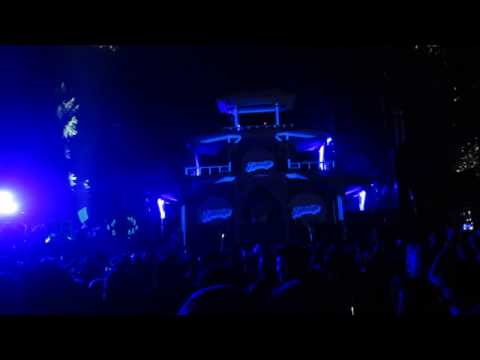J Phillip Killing the Pagoda -- Shambhala 2014