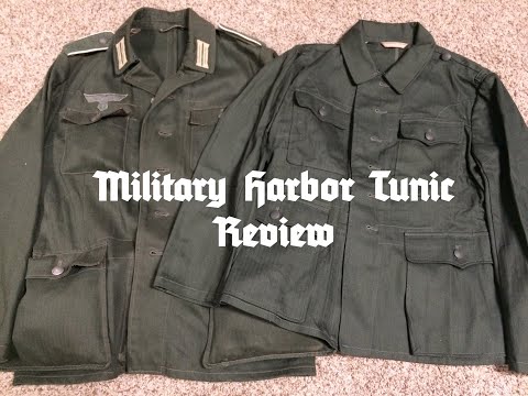 Deutsche Nachstellung des Zweiten Weltkriegs: Militärhafen-HBT-Tunika-Überprüfung