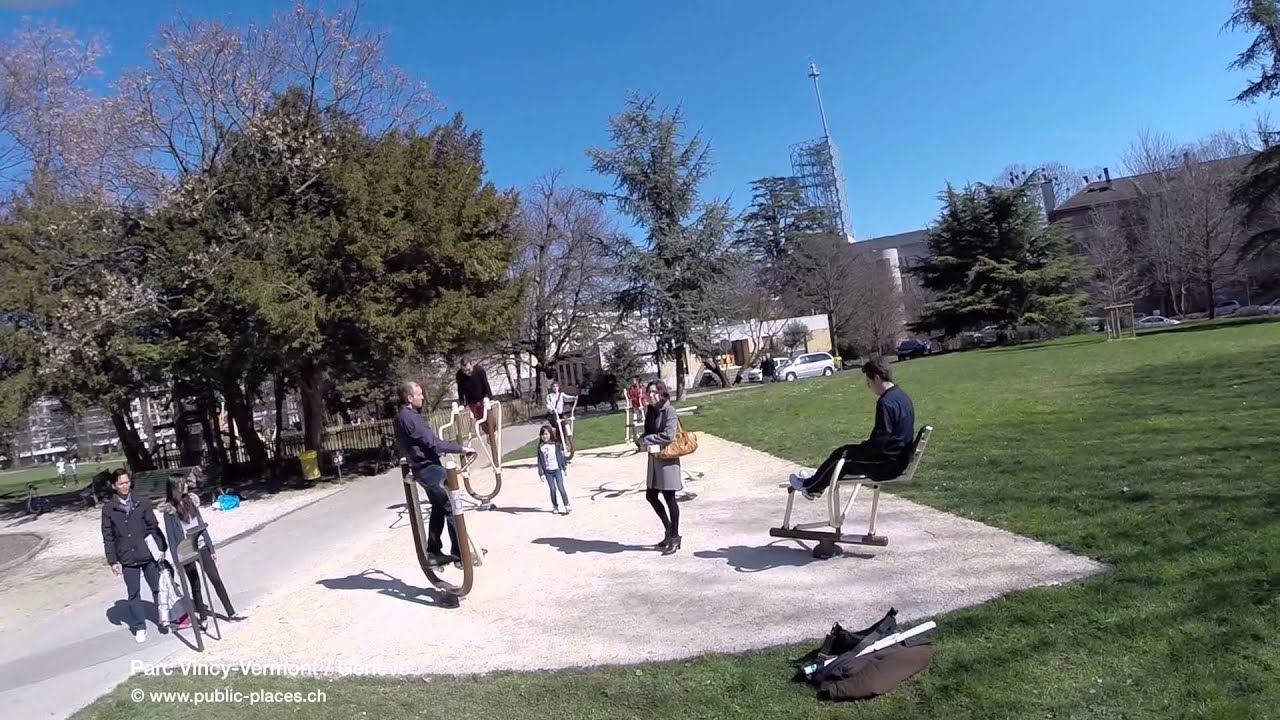Behold the bird's-eye panorama of Parc de Vermont.